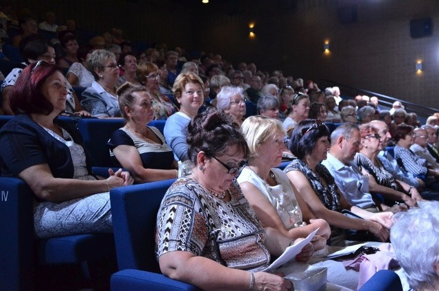 Słuchacze Uniwersytetu Trzeciego Wieku szykują się do inauguracji roku akademickiego.