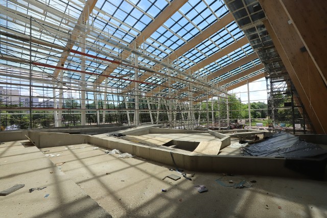 Tak wygląda obecnie sosnowieckie egzotarium, czyli Centrum Edukacji Ekologicznej. Będzie gotowe w styczniu przyszłego rokuZobacz kolejne zdjęcia. Przesuwaj zdjęcia w prawo - naciśnij strzałkę lub przycisk NASTĘPNE