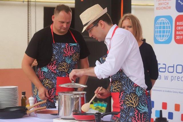 Giovanni Spanevello zaprezentował między innymi, jak należy gotować spaghetti.