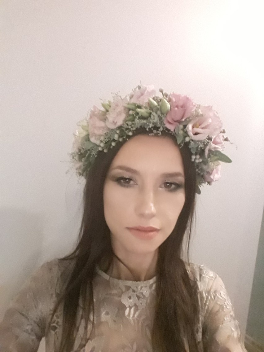 Florystka Roku 2019 w powiecie starachowickim Izabela Nobis zna kwiaty od ziarenek. Najbardziej lubi polne