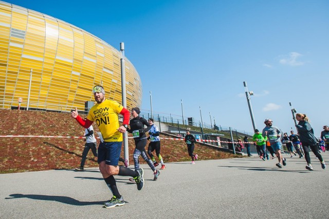 Bieg wokół i wewnątrz stadionu Polsat Plus Arena Gdańsk objęty jest limitem uczestników - do 250 osób