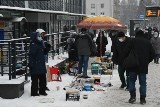 Wtorek na kieleckich bazarach. Śnieg i mróz odstraszył handlujących i klientów. Zobaczcie coś się działo