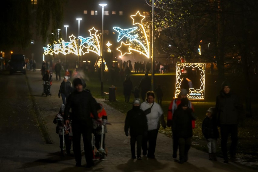 Na gdańskiej Zaspie nie brakowało kolorowych świateł, ani...