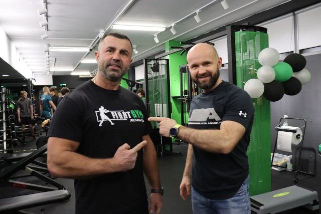 Jarosław Krawczyk (z lewej) i Marcin Cieślik otworzyli nową siłownię