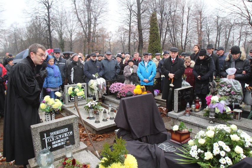 Pogrzeb Jerzego Cnoty. Wybitny śląski aktor spoczął na...