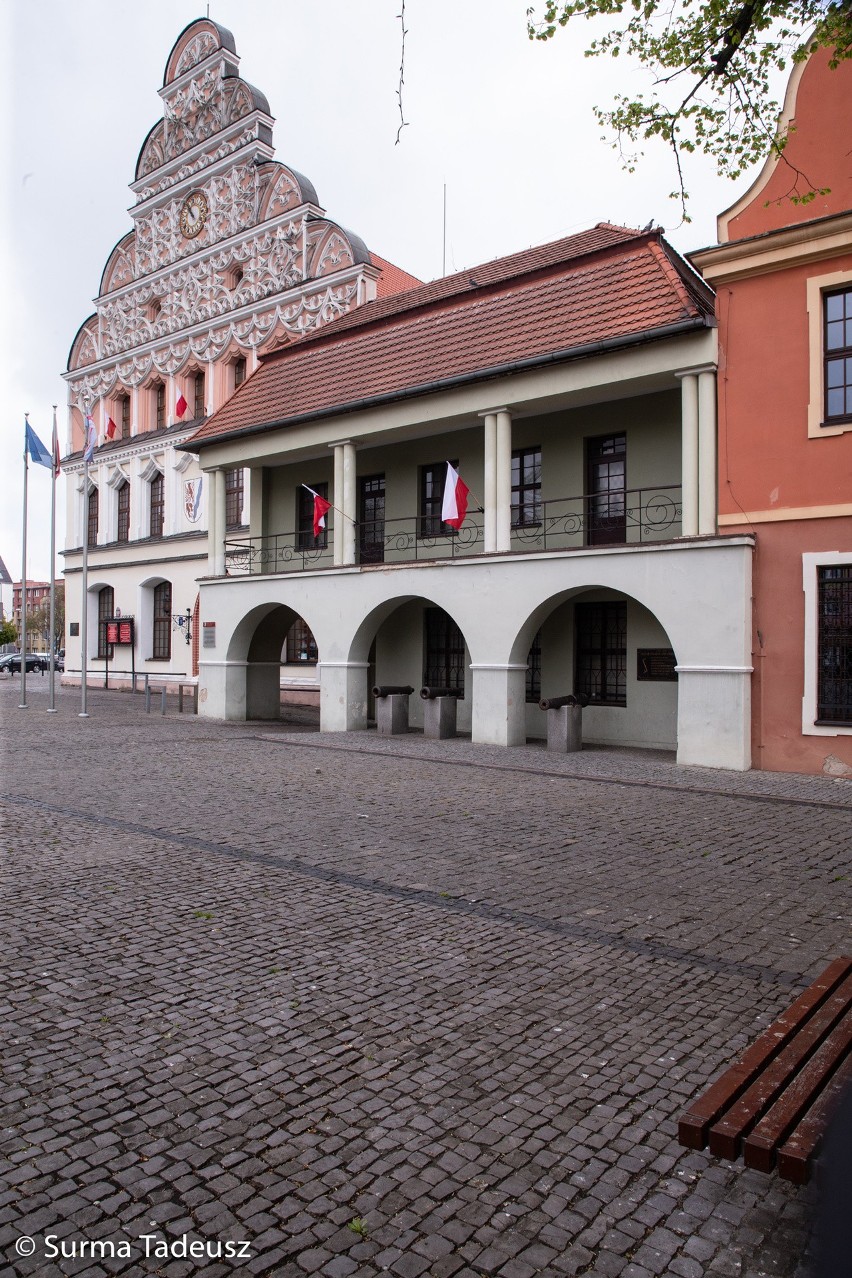 229 rocznica uchwalenia Konstytucji 3 Maja. W Stargardzie była msza w kolegiacie, złożono też kwiaty pod pomnikiem patriotycznym ZDJĘCIA