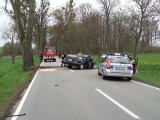 Powiat kwidzyński: Wypadek w miejscowości Otłowiec. Samochód osobowy uderzył w drzewo