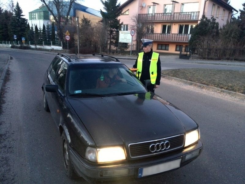 Akcja policji. Mundurowi badali trzeźwość kierowców (zdjęcia)