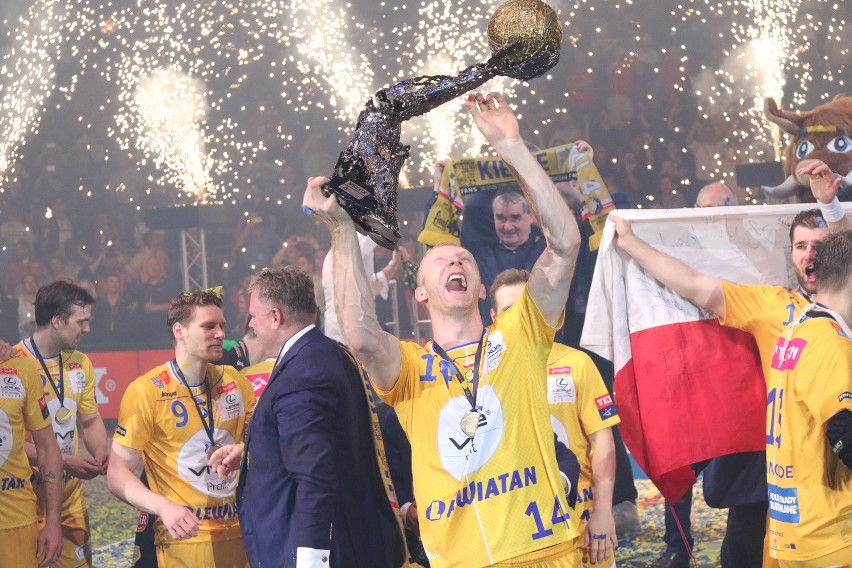 Vive Tauron Kielce po horrorze wygrał z Veszprem i zwyciężył w Lidze Mistrzów