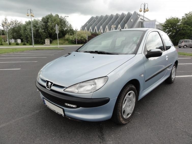 Peugeot 206...