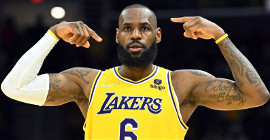 Niemożliwe nie istnieje! LeBron James pobił strzelecki rekord wszech czasów NBA WIDEO