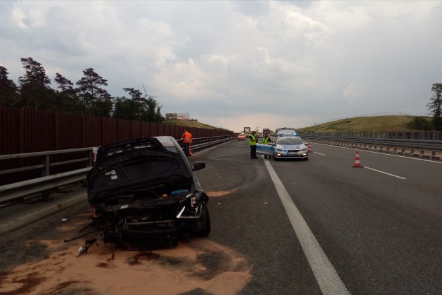 Kobieta, która spowodowała groźną kraksę na autostradzie A1, ma zostać poddana badaniom lekarskim, które wykażą czy może posiadać prawo jazdy. Tak zdecydowali policjanci.    