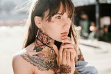 Elegancja i symbolika: sztuka tatuażu kobiecego