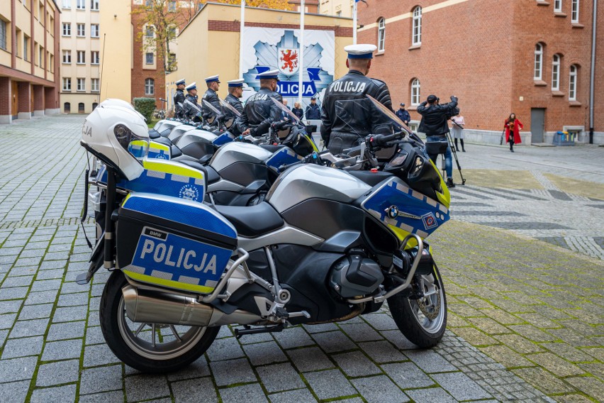 Zachodniopomorska policja otrzymała cztery nowe samochody...