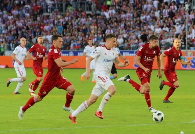 W maju Górnik Zabrze pokonał u siebie Wisłę 2-0 i zapewnił sobie udział w europejskich pucharach