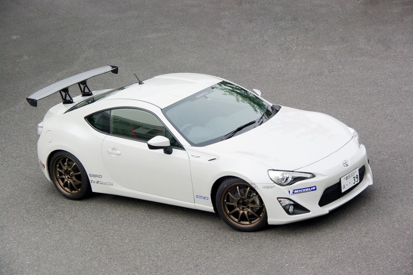 Toyota GT86 z zawieszeniem od KW
Fot: KW