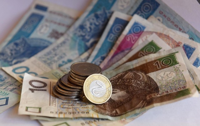 Pensja minimalna 2022 wzrośnie o 210 zł, a stawka godzinowa o 1,40 zł
