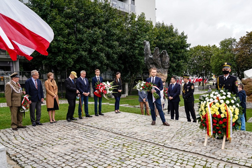 Uroczystość przy Pomniku Obrońców Białegostoku na Wysokim...