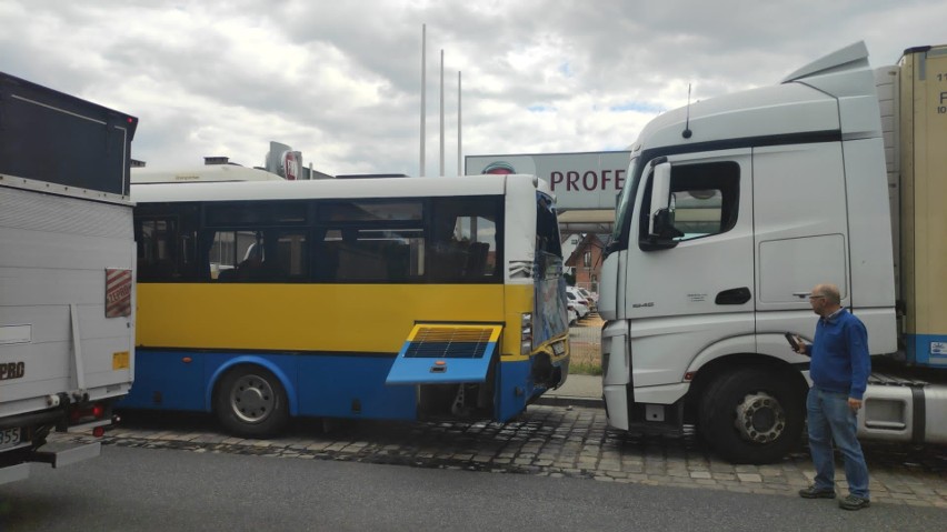 Wypadek w Dąbrowie.