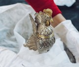 Niezwykła „fruwająca” solniczka w Wieliczce. Muzeum zakupiło spektakularny srebrny eksponat, pochodzący z XVIII wieku