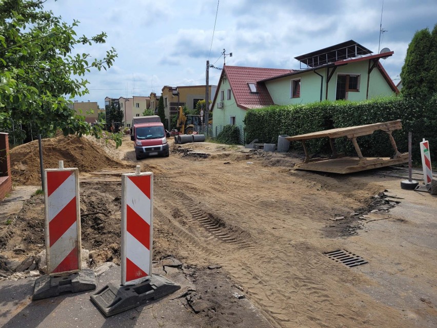 Remont w toku, uwaga na mandaty. Trwają prace na ulicy Zygmunta Augusta w Słupsku [ZDJĘCIA, WIDEO]