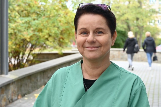 Dorota Zarębska-Michaluk z Wojewódzkiego Szpitala Zespolonego w Kielcach to ceniona specjalistka.