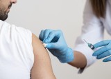 Bezpłatne szczepienia przeciwko grypie w Katowicach. Seniorzy mogą zrobić to bezpłatnie. Gdzie się zapisać?
