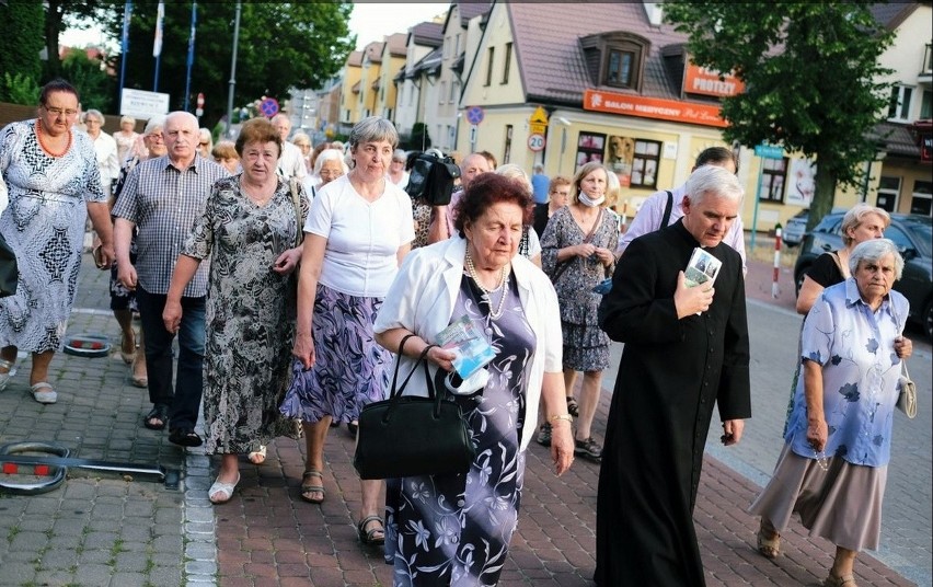 Czciciele Miłosierdzia Bożego rozpoczęli czwarty etap...