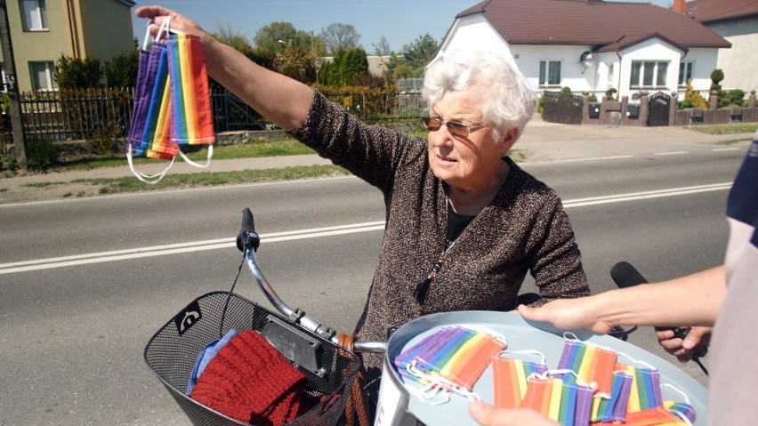 Para gejów pojechała do stref wolnych od LGBT, by na ulicach...