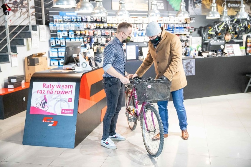 Fundacja "Oddaj Rower" czeka na jednoślady. Po renowacji trafią do potrzebujących dzieci