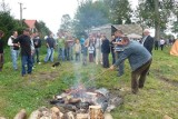 Pieczonymi ziemniakami pachniało w całej wsi