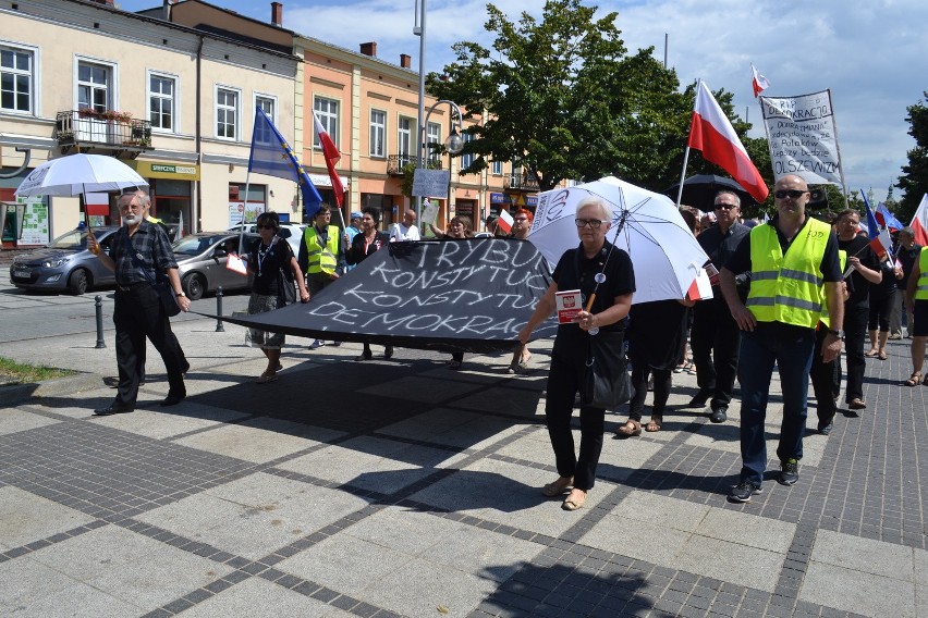 Czarny marsz KOD w Częstochowie