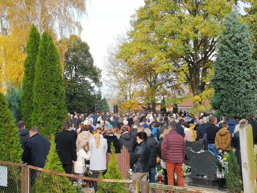 Mieszkańcy Przytocznej 11 listopada wzięli udział w...