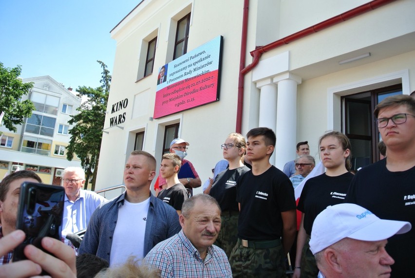 Premier Mateusz Morawiecki spotkał się z samorządowcami i...