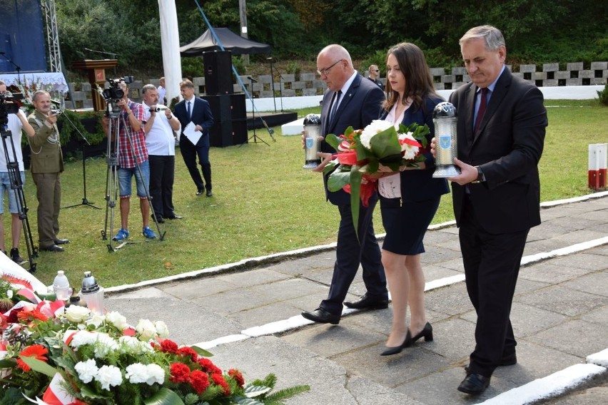 Od lewej: starosta kozienicki Andrzej Jung, naczelnik...