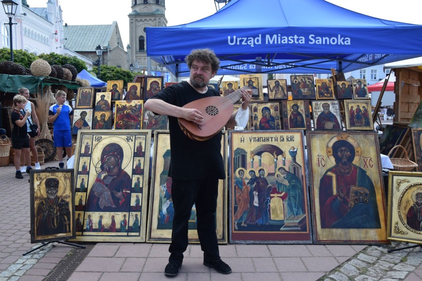 W Sanoku trwa Jarmark Ikon. W niedzielę drugi dzień atrakcji [ZDJĘCIA]