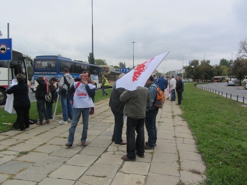 Związkowcy z Wielkopolski przyjeżdżają na protest do...