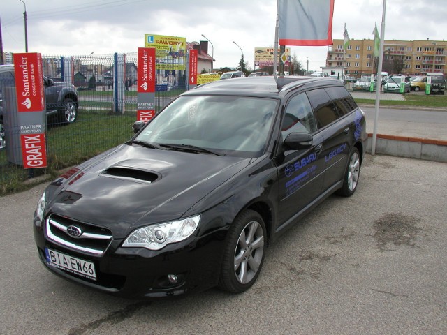 Subaru to marka prestiżowa. Model Legacy wyróżnia się ładnym nadwoziem. (Fot. Piotr Walczak)