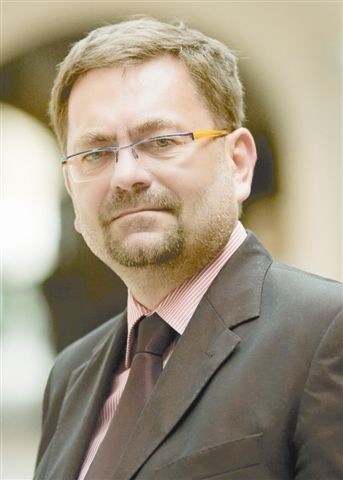 Krzysztof Głomb, prezes SMWI, członek Rady Informatyzacji przy ministrze spraw wewnętrzynych i administracji.