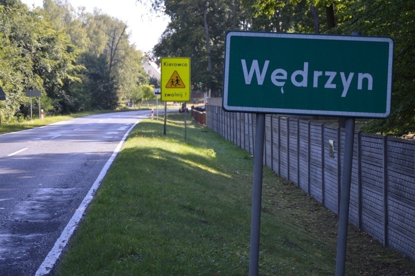 Migranci z ośrodka dla uchodźców w Wędrzynie próbowali sforsować ogrodzenie. Byli agresywni, krzyczeli "freedom". Na miejsce wezwano służby