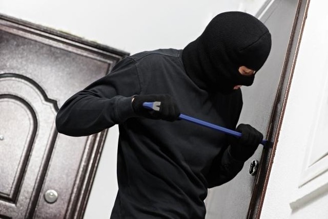 Jak dobrze zabezpieczyć mieszkanie przed złodziejem (WIDEO)Jak dobrze zabezpieczyć mieszkanie przed złodziejem (WIDEO)