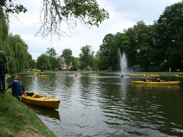 Kilka dni temu na stawie w parku zaroiło się od kajaków, czy łódki wrócą do parku?