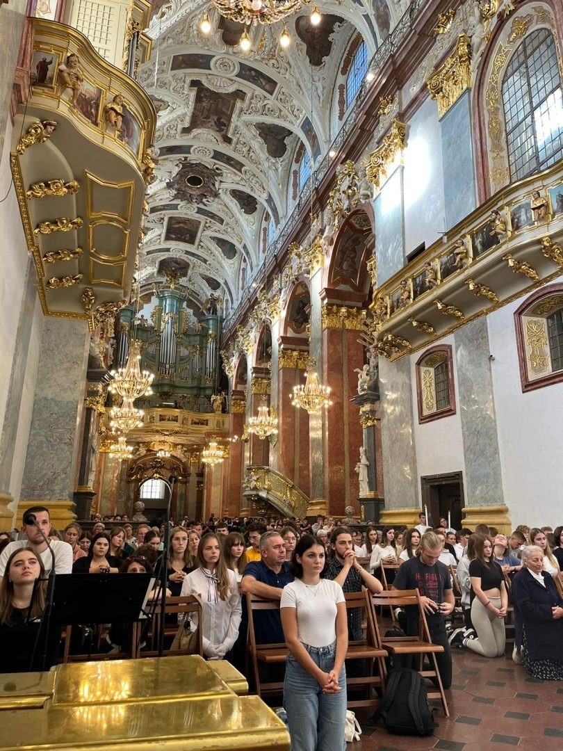 Prawie 2000 maturzystów z diecezji rzeszowskiej pielgrzymowało na Jasną Górę do Częstochowy