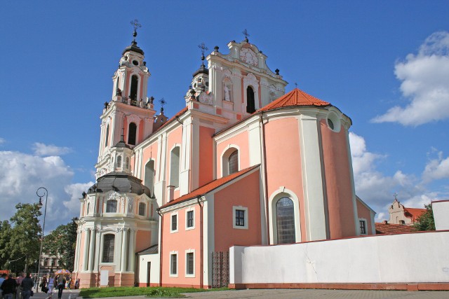 Redaktor Ancerewicz został zabity w kruchcie barokowego kościoła św. Katarzyny z XVIII wieku w centrum Wilna