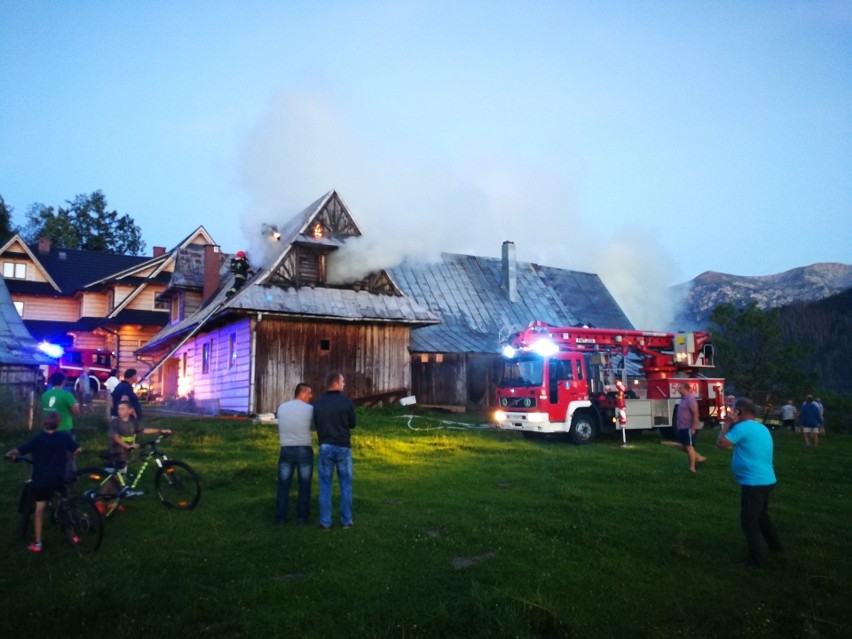 Kościelisko. Pożar drewnianego budynku mieszkalnego [ZDJĘCIA]