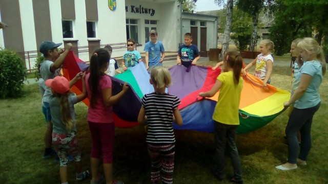 Nauka, rozwijanie zainteresowań i zabawa w jednym - to przepis na udane wakacje w B-CKiP