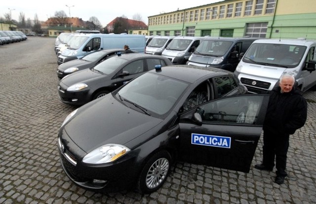 Policja w całym kraju prowadzi wielką wymianę samochodów.