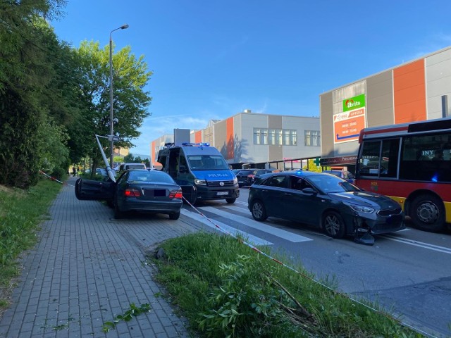 Pościg za kierowcą mercedesa rozpoczął się na ul. Górskiej.