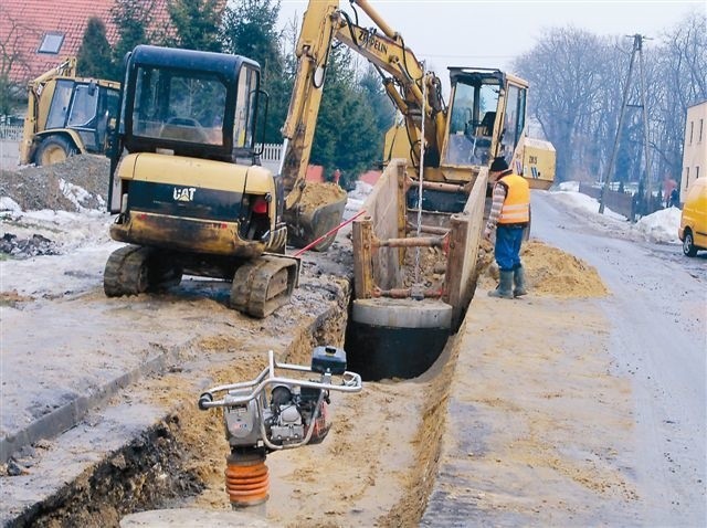 Szykowana podwyżka cen za odprowadzanie ścieków jest drastyczna, ale konieczna, żeby gmina mogła dokończyć budowę kanalizacji. (fot. archiwum)
