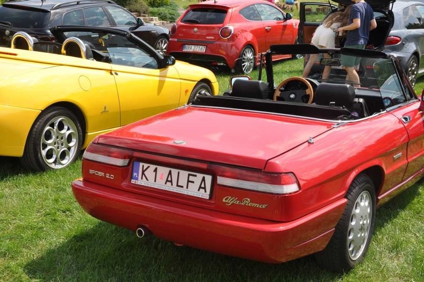 Wola Więcławska. II Zlot Alfa Romeo w Małopolsce [ZDJĘCIA]